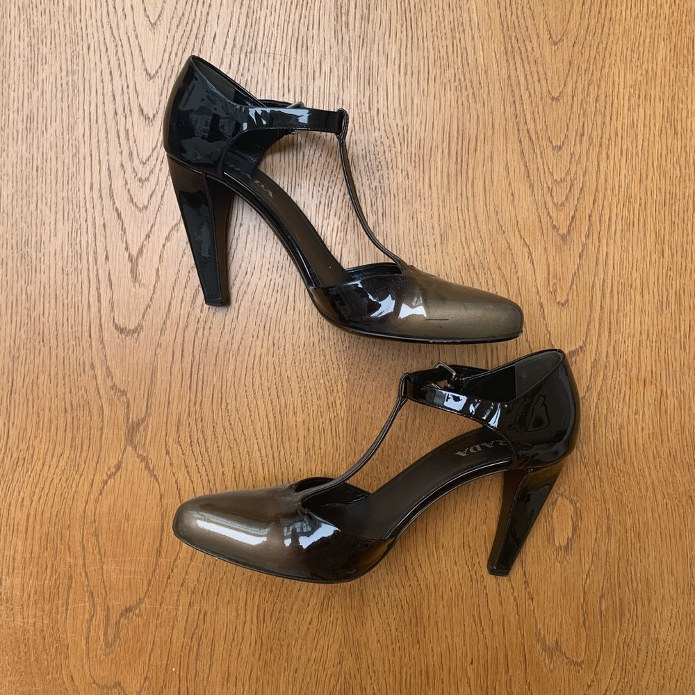 Prada Ombré T Strap Heels 39.5